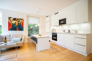 Fridge, microwave, oven, dishwasher