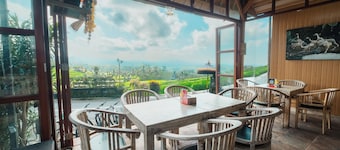 Bhuana Agung Villa & Restaurant