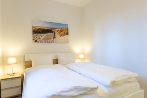 2 Schlafzimmer, Reisekinderbett, WLAN, Bettwäsche
