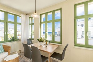 Dining - Villa Frohsinn, App. 17 (Heringsdorf)