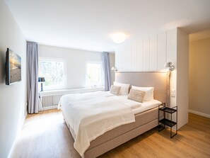 4 Schlafzimmer, Zimmersafe, Reisekinderbett, WLAN