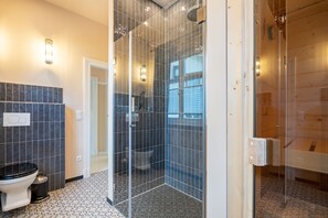 Hårtørrer, håndklæder