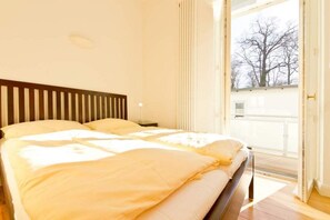2 bedrooms, in-room safe, WiFi, bed sheets
