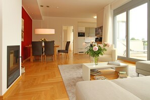 Télévision, cheminée