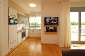 Réfrigérateur, micro-ondes, four, lave-vaisselle