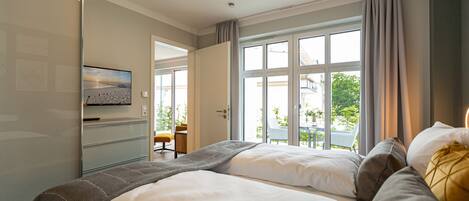 1 bedroom, in-room safe, WiFi, bed sheets