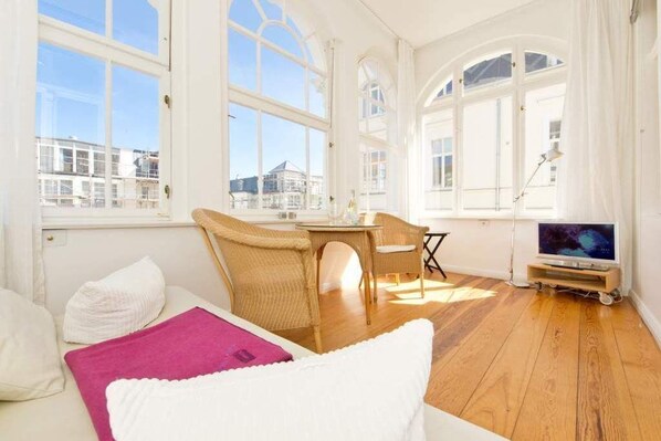 Immagine non classificata, 1 di 15, pulsante