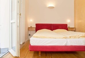 1 室のベッドルーム、セーフティボックス (室内)、WiFi、ベッドシーツ