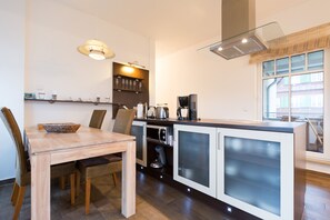 Køleskab, mikrobølgeovn, ovn, opvaskemaskine