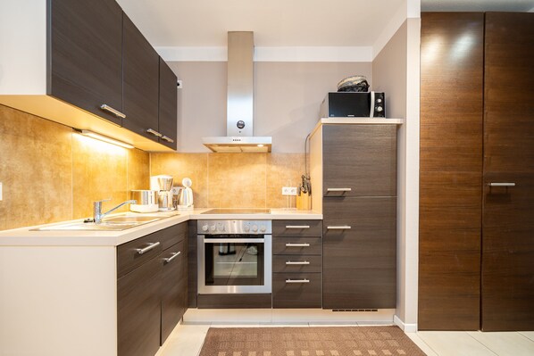 Unclassified image, 1 of 12, button - Weiße Düne, App. 03, Germany (Heringsdorf)