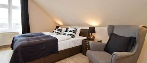2 bedrooms, bed sheets