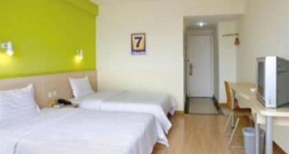 7 Days Inn (Changzhou North Railway Station)