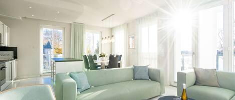 Télévision, cheminée