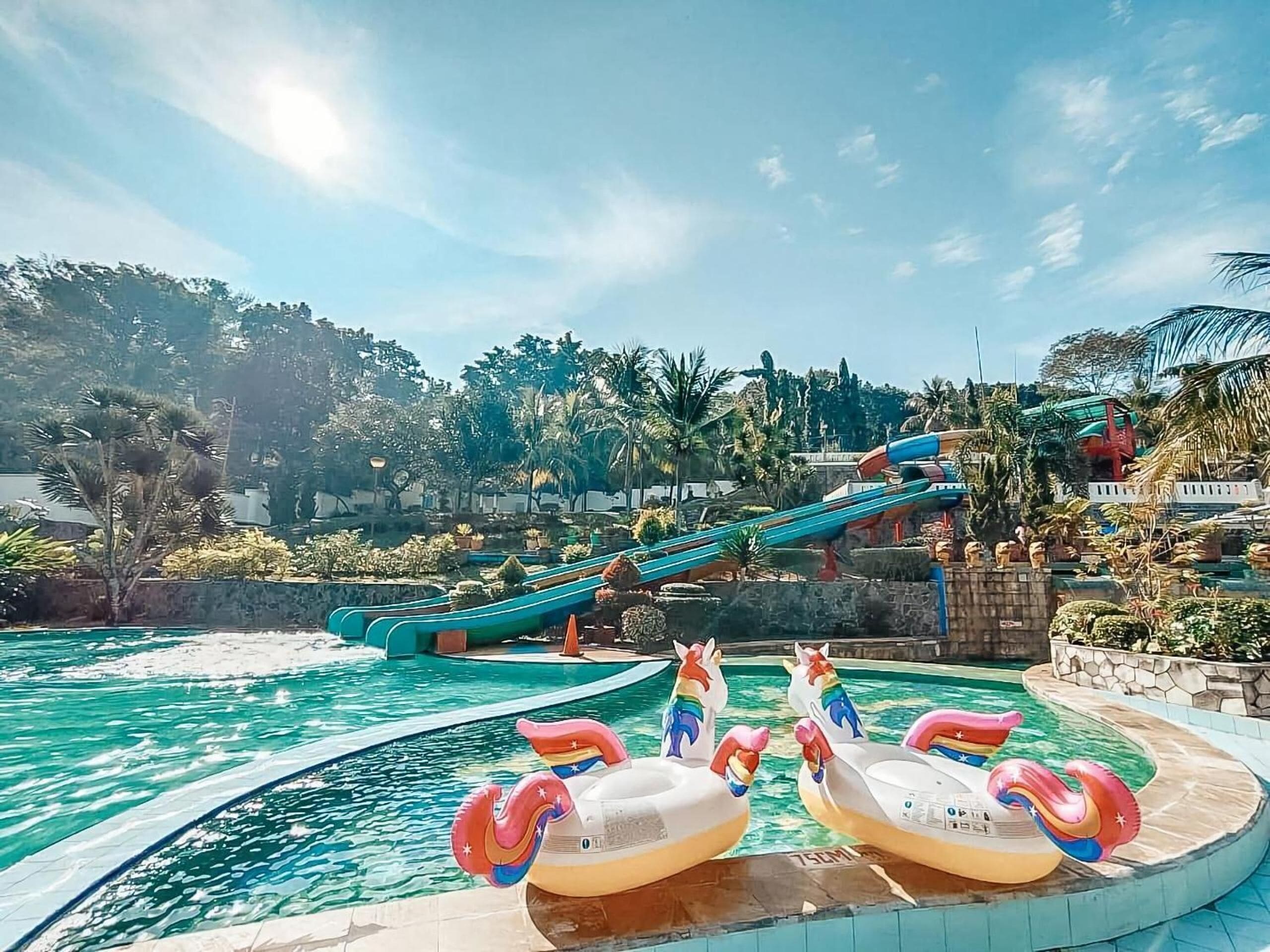 Piscina a l'aire lliure 