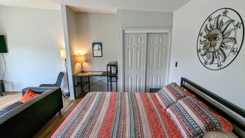 1 quarto, escrivaninha, Wi-Fi de cortesia, roupa de cama