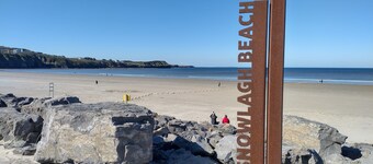 The Moor by Creevy Cottages are 1 minute to pier / sea