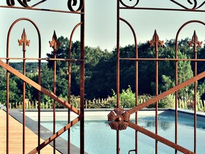 Pool - Beautiful house with private pool, Wi-Fi, and pets allowed (Biron)