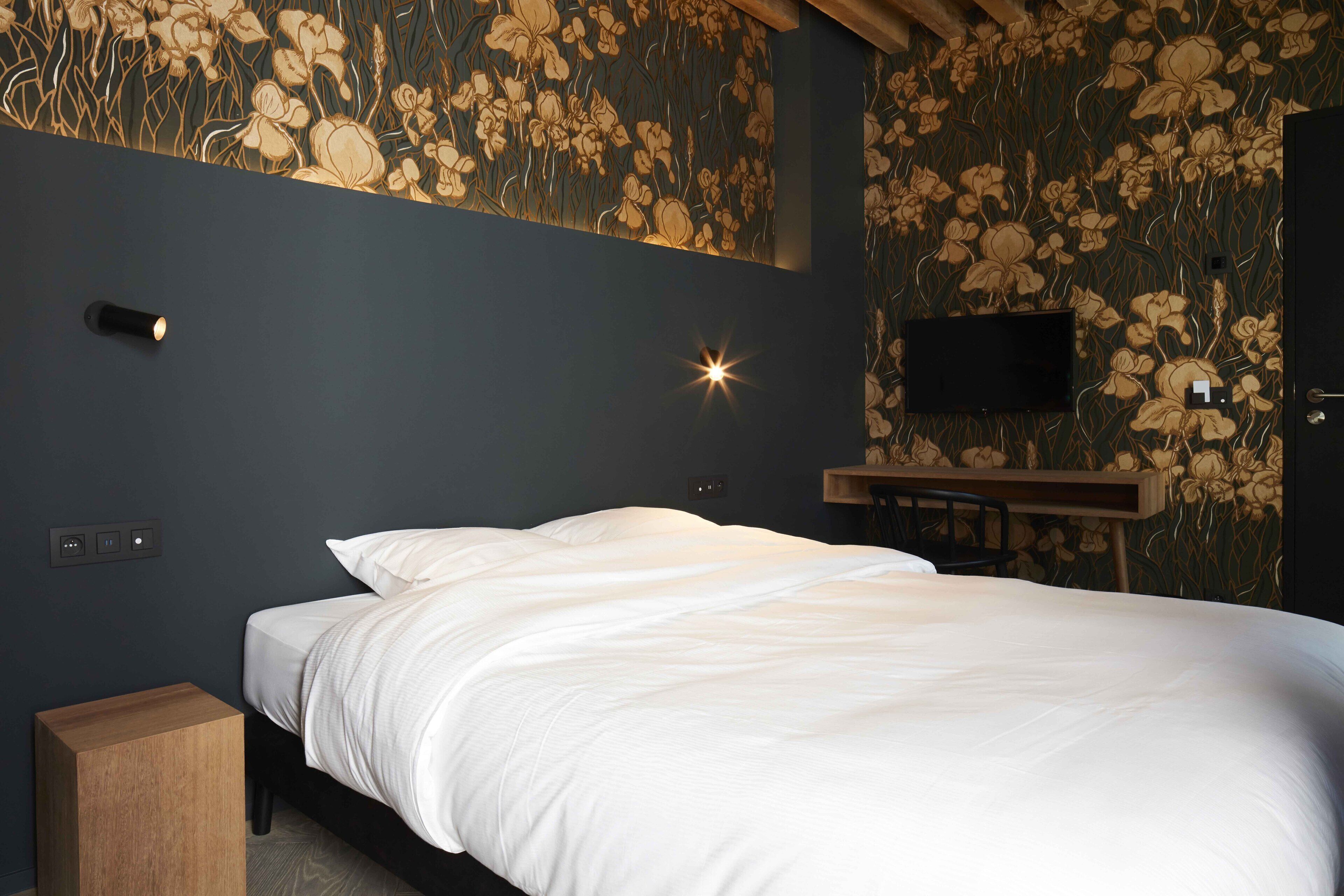 Premium bedding, individually furnished, soundproofing, free WiFi