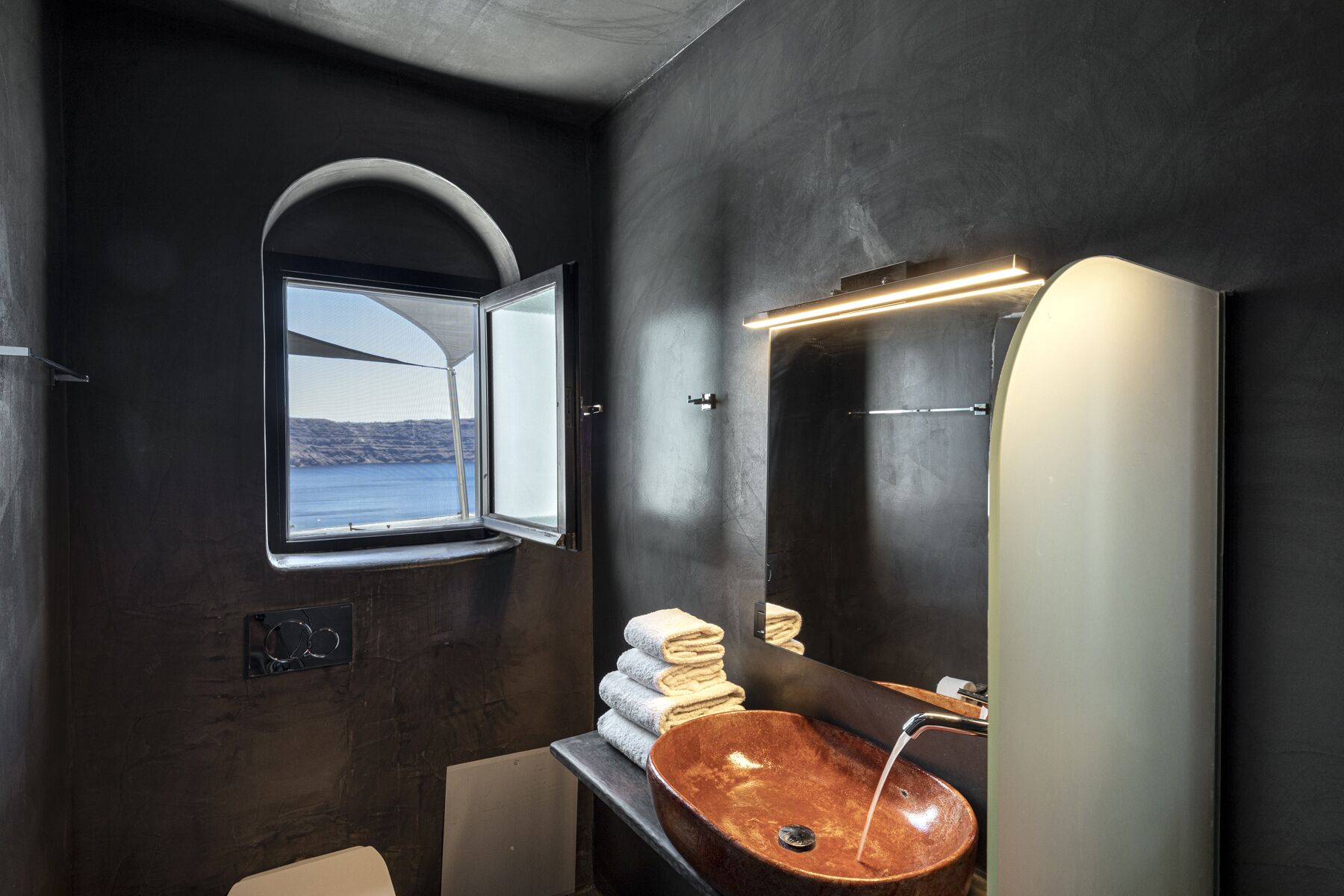 Photo - Pearl of Caldera Oia - Boutique Hotel by Pearl Hotel Collection