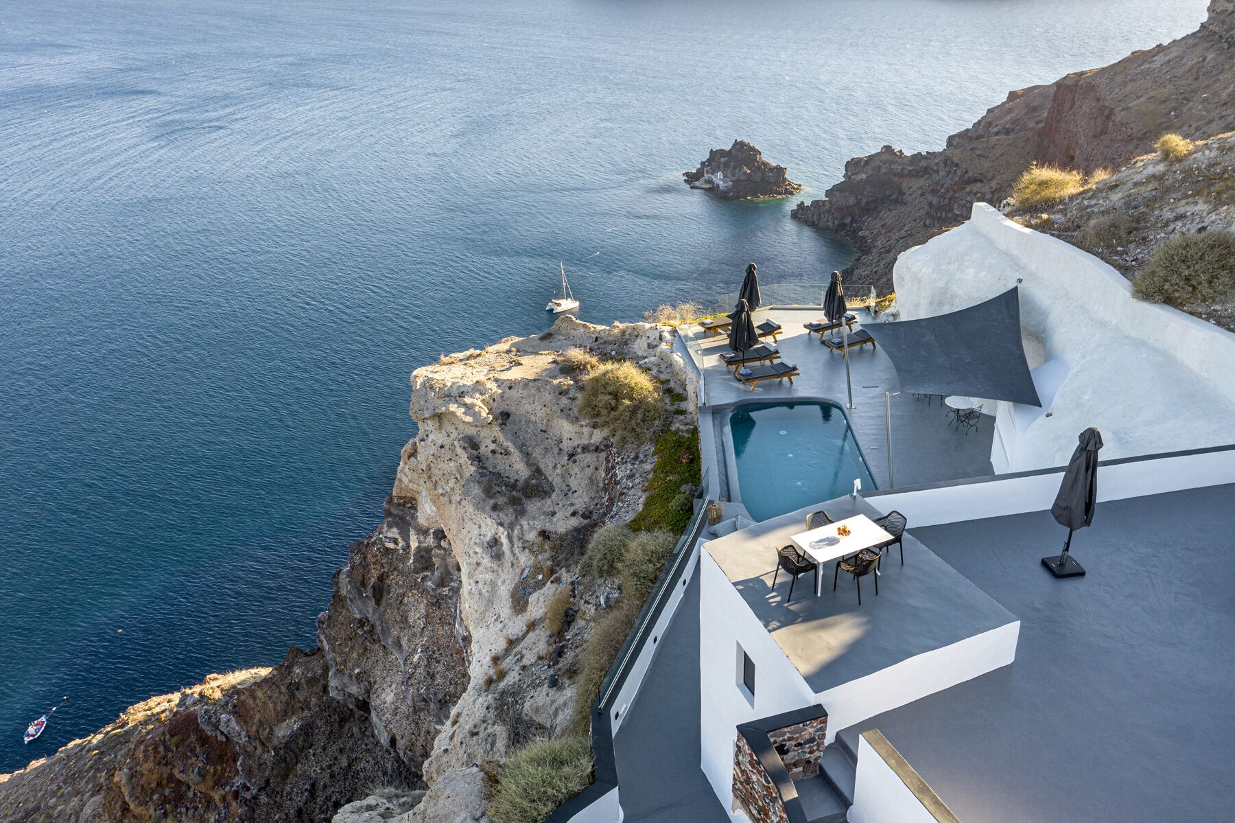 Photo - Pearl of Caldera Oia - Boutique Hotel by Pearl Hotel Collection