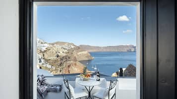 Premium Suite (Outdoor Hot Tub Caldera View) | Balcony