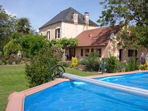 Pool - Holiday home in Dordogne with shared pool and pets allowed (Calviac-en-Périgord)