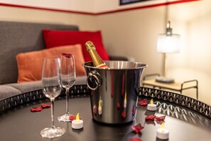 Interior - Private spa- L'Elixir- close to Disney (Chessy)