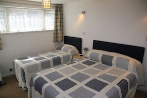 1 bedroom, iron/ironing board, free WiFi