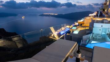Deluxe Double Room, 1 Double Bed, Sea View | Terrace/patio
