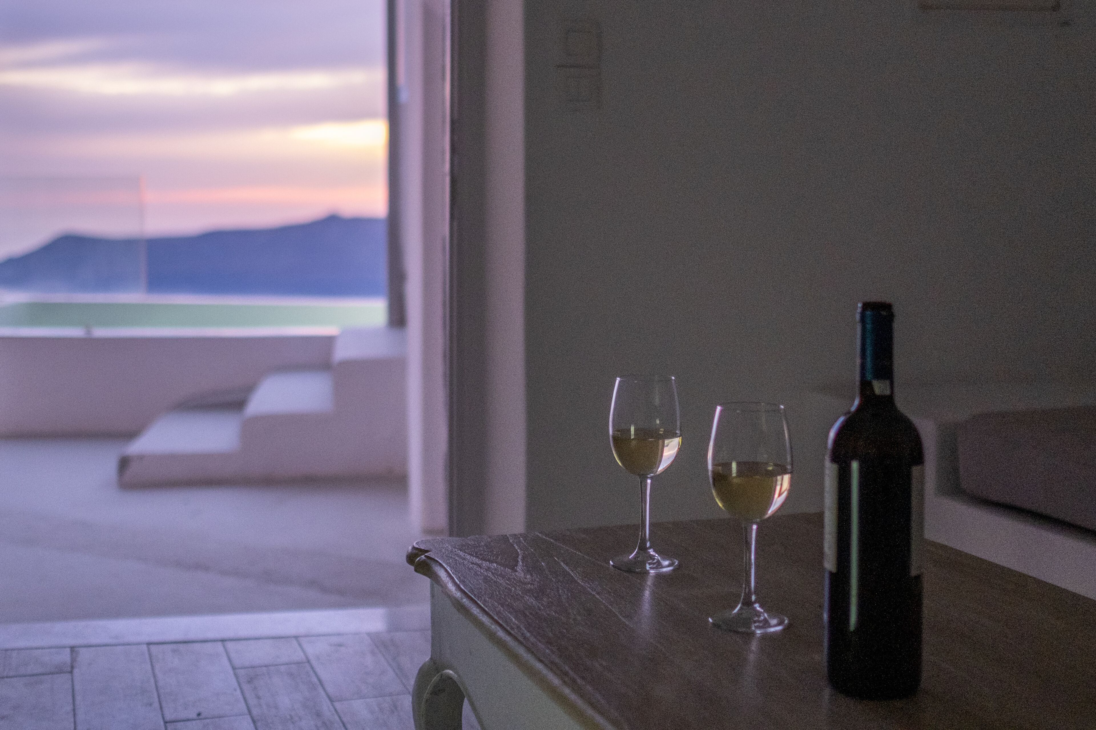 허니문 더블룸 또는 트윈룸, 더블침대 1개 | 객실 내 금고, 각각 다른 스타일의 인테리어, 각각 다르게 가구 비치, 방음 설비