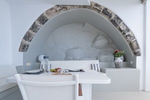 Honeymoon Double or Twin Room, 1 Double Bed | Terrace/patio - Anemos Cave Suites (Santorini)