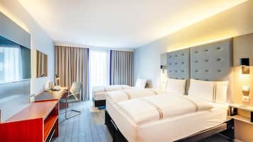 Standard Triple Room | In-room safe, blackout drapes, soundproofing, iron/ironing board