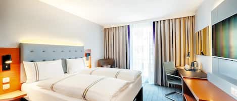 Standard Double Room | In-room safe, blackout drapes, soundproofing, iron/ironing board