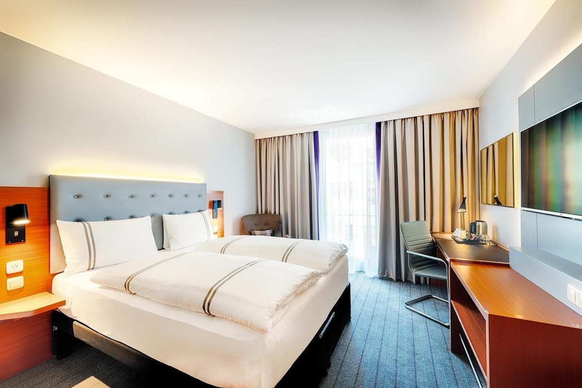 Standard Double Room | In-room safe, blackout curtains, soundproofing, iron/ironing board