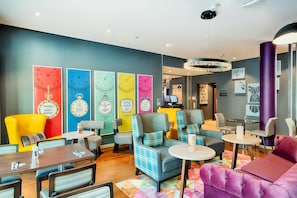 Daily buffet breakfast (EUR 17.9 per person)