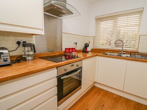 Cottage | Bahagian dalam