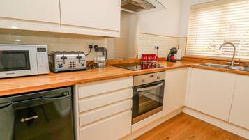Cottage | Interior