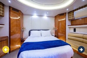 4 bedrooms, iron/ironing board, travel crib, free WiFi