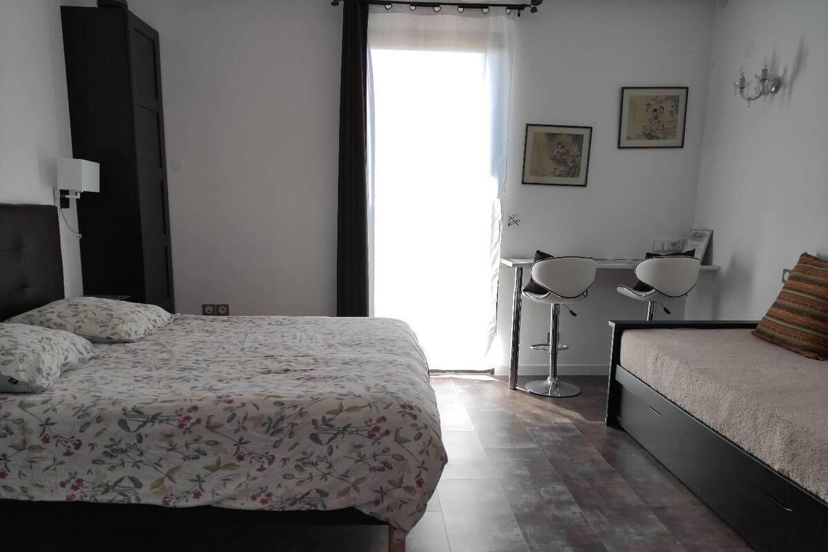 Kamar Triple Keluarga, pemandangan lembah | Seprai premium, tirai kedap cahaya, kedap suara, dan Wi-Fi gratis