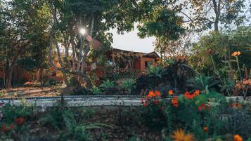Romantic Chalet | Individually furnished, bed sheets