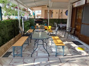 Outdoor dining - Christina hotel (Katerini)