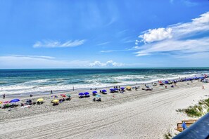On the beach - Ocean Cove 306 - Three Bedroom, Two 1/2 Bath Oceanfront Condo (Garden City Beach)