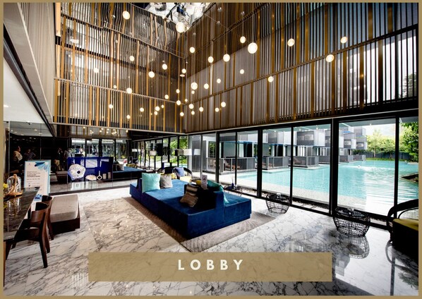 Pool - Modern & Private Family Suite Prime Patong Beach / Phuket !! (Patong)