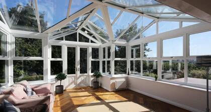 Torbay Rise Seaside Villa with outstanding family facilities