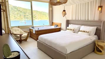 Sea View Double Room With jacuzzi | Down duvets, Select Comfort beds, blackout curtains, iron/ironing board