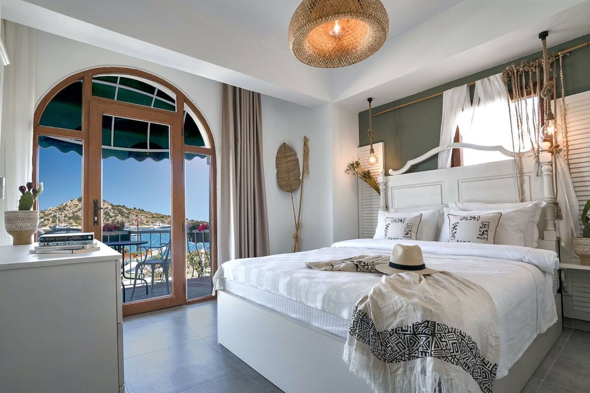 Edredón, camas Select Comfort y cortinas blackout
