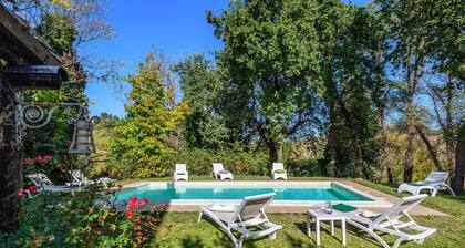 Luce tra i Faggi 8 by Marche Holiday Villas
