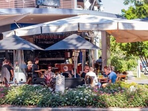 Servei de restauració a l'aire lliure