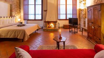 BĂŒgeleisen/BĂŒgelbrett, WLAN, BettwĂ€sche