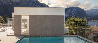 Aris Apartments with Skypool, garage, large balcony, proximity to lake